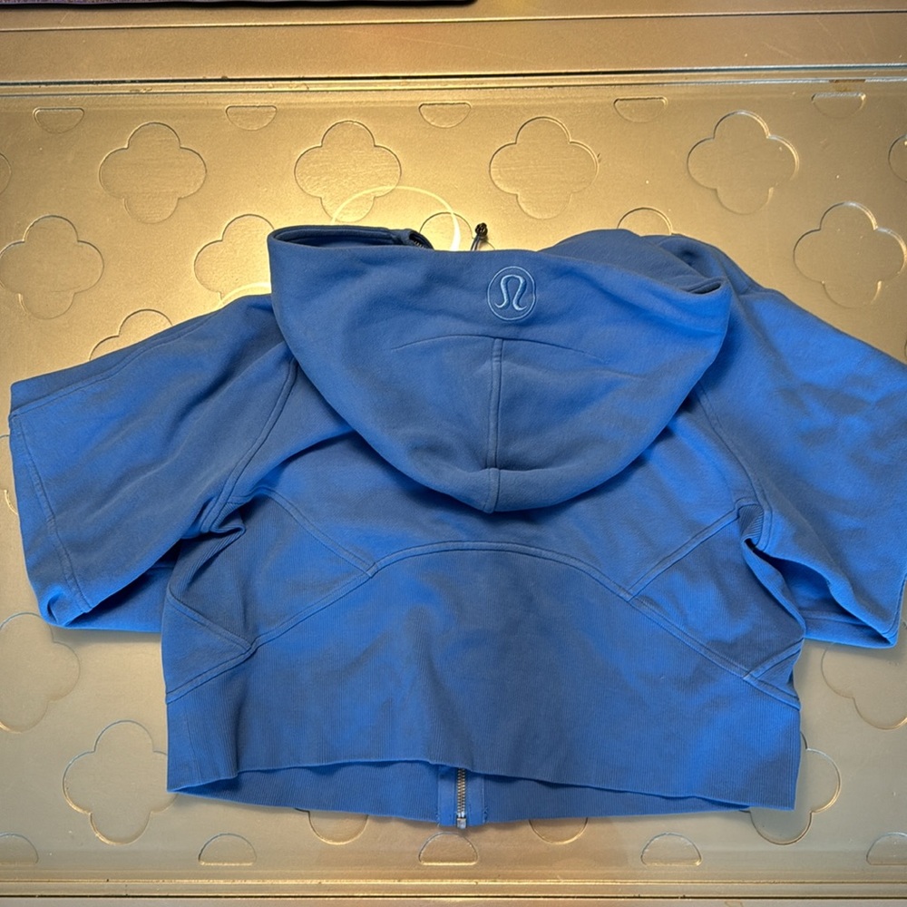 Lululemon Scuba - Picture 2 of 2